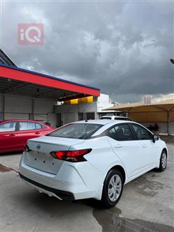 نیسان ڤێرسا